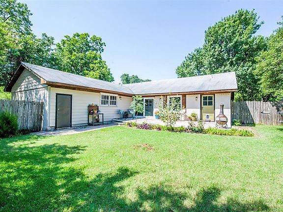 4th image of 205 Richmond Ln