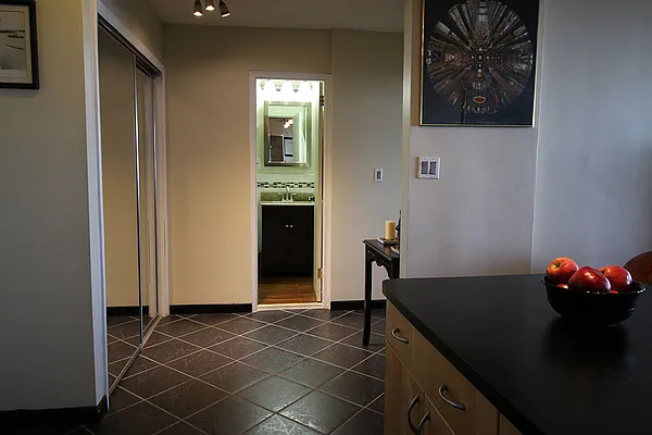 Sold by Hudson View Realty LLC | media 4
