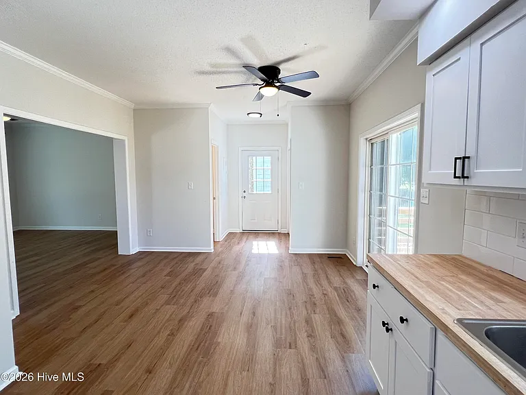 568 Bald Eagle Dr — Photo 7