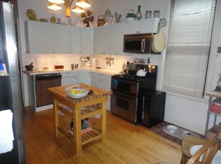 3250 N Lakewood Ave #2A, Chicago, IL 60657