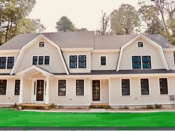 1 Five Paths Ct, Wayland, MA 01778
