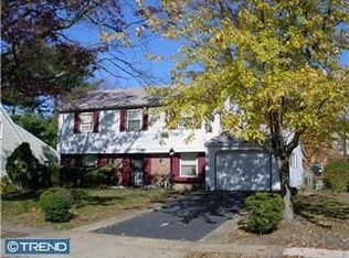 11 Berkshire Ln, Willingboro, NJ 08046