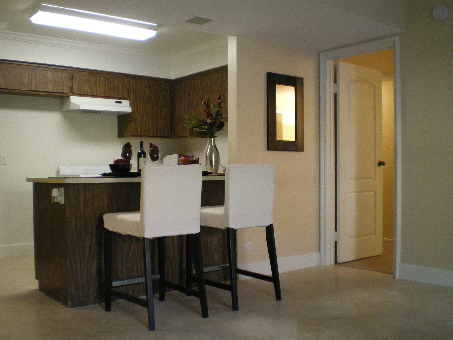 Amberwood Garden Apartments — Photo 4