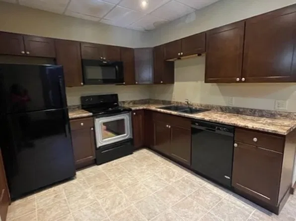 716 Cass St, La Crosse, WI 54601