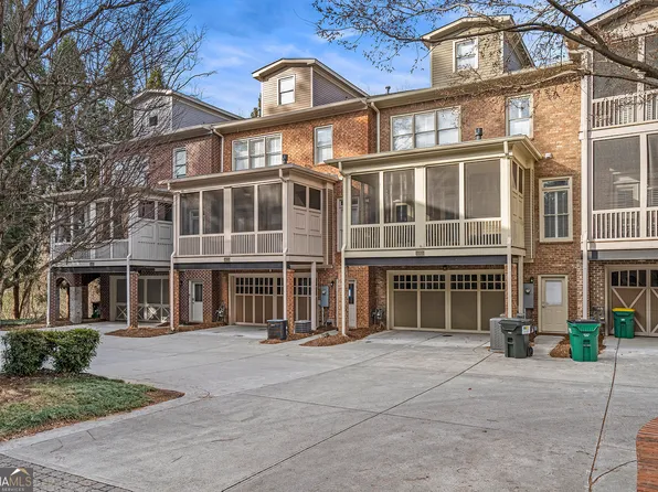 1075 Charles Towne Sq, Sandy Springs, GA 30328