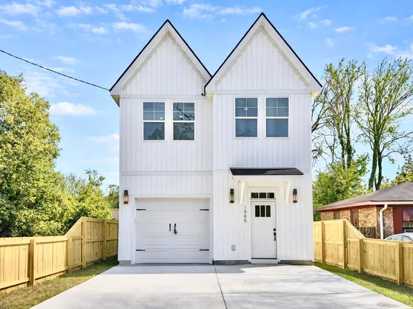 1985 Delaware Ave, North Charleston, SC 29405