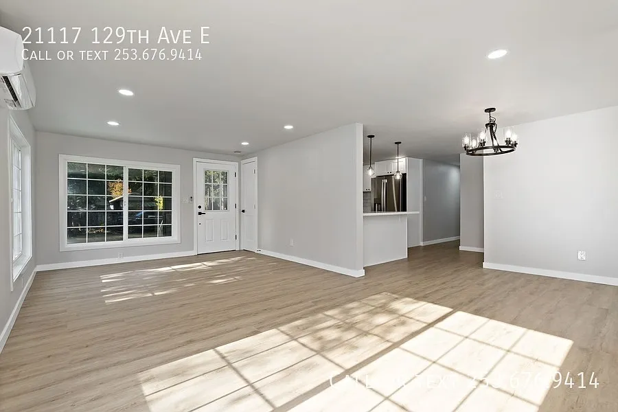 21117 129th Ave E, Graham — Photo 3