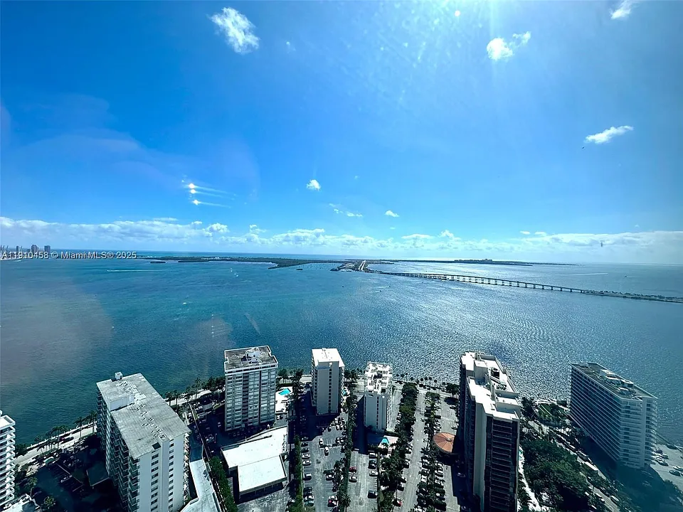 1425 Brickell Ave #42E