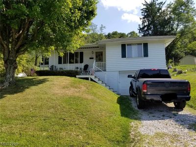 330 N 7th Ave, Paden City, WV, 26159