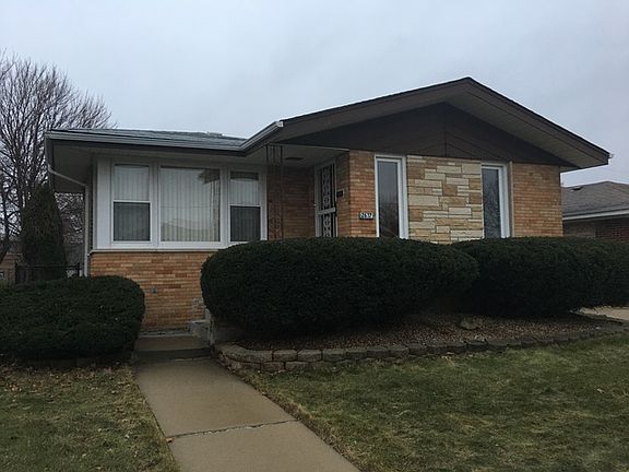 2nd image of 2637 W 84th St
