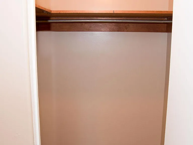 1223 Greenbrier Rd #1/2 — Photo 18