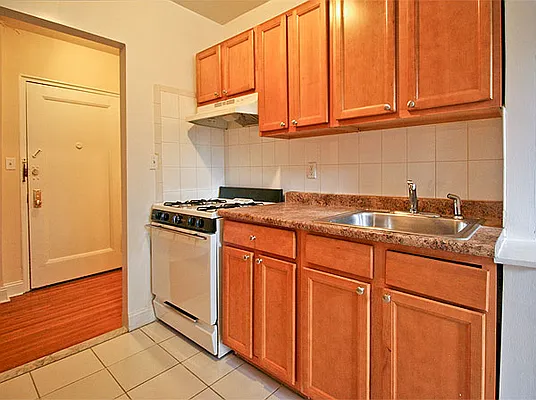 Rented by SW Queens Mezzanine | media 13