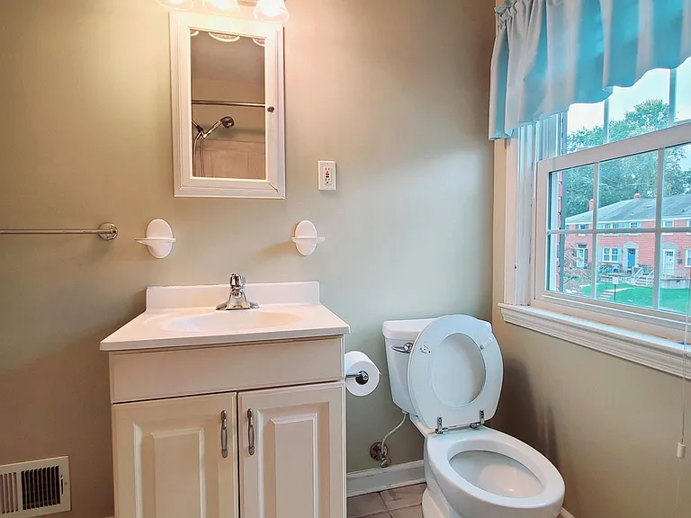 1822 Darrich Dr — Photo 19