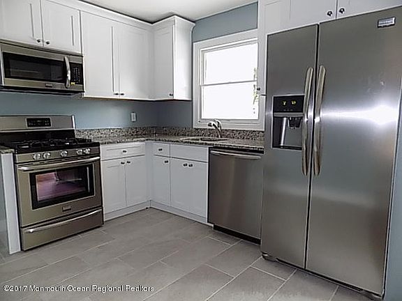 5th image of 225 Barbara Ln