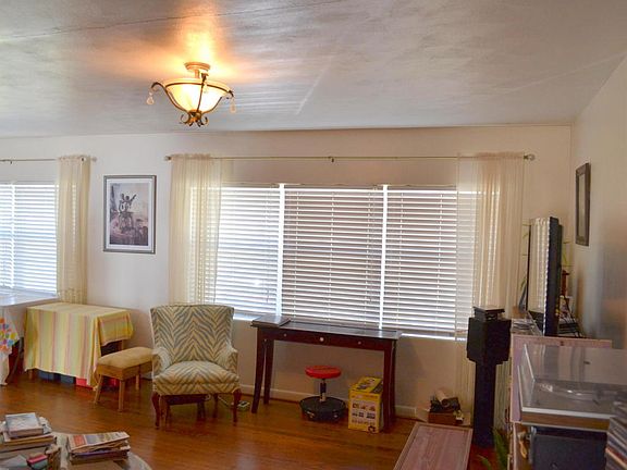 3rd image of 3025 S Washington Ave