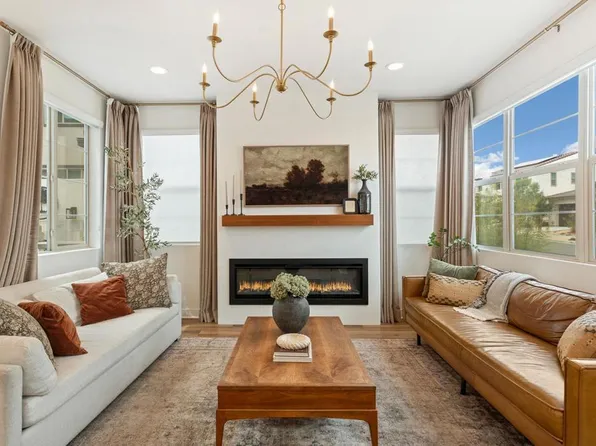 74384 Parker Ln, Palm Desert, CA 92211