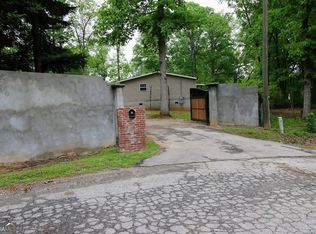 208 Holliday Way, Carrollton, GA 30116