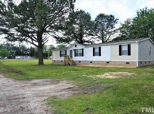 100 Halton Ln, Selma, NC 27576