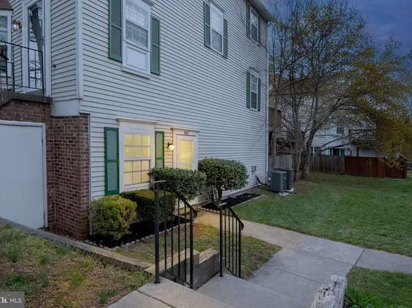 4165 Dawn Valley Ct #78C, Chantilly, VA 20151