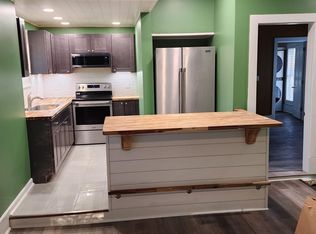 413 1st St #5, Manistee, MI 49660