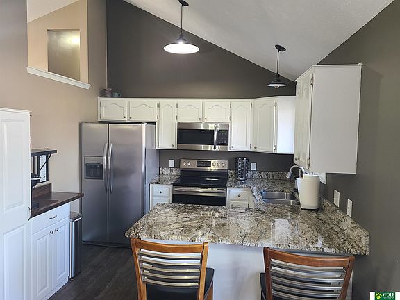5th image of 8015 S 154th St