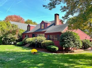 35 Brooksbie Rd, Bedford, MA 01730