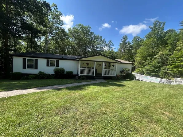 139 Dry Gulch Rd, Wytheville, VA 24382