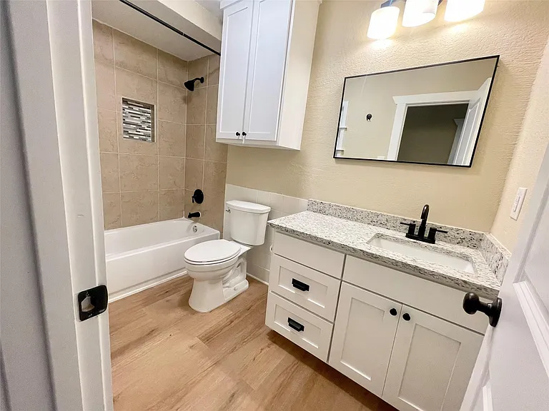 515 Maple St — Photo 14