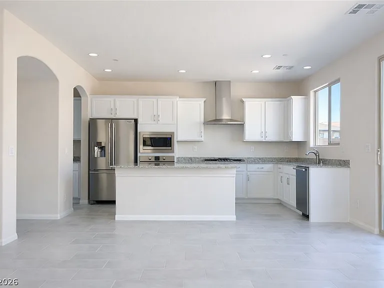 2934 Caxton Grove Dr — Photo 7