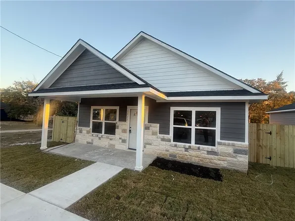 1913 Marshall Ave, Bryan, TX 77803