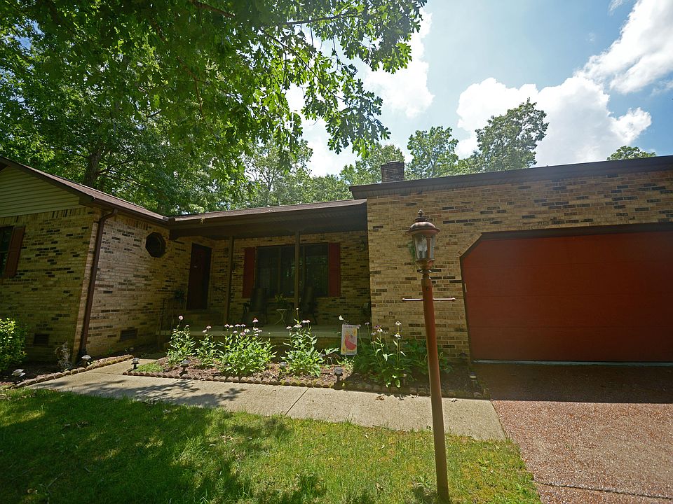 2nd image of 46 Wren Cir