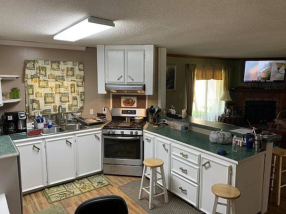 3rd image of 1414 Cottage Dr