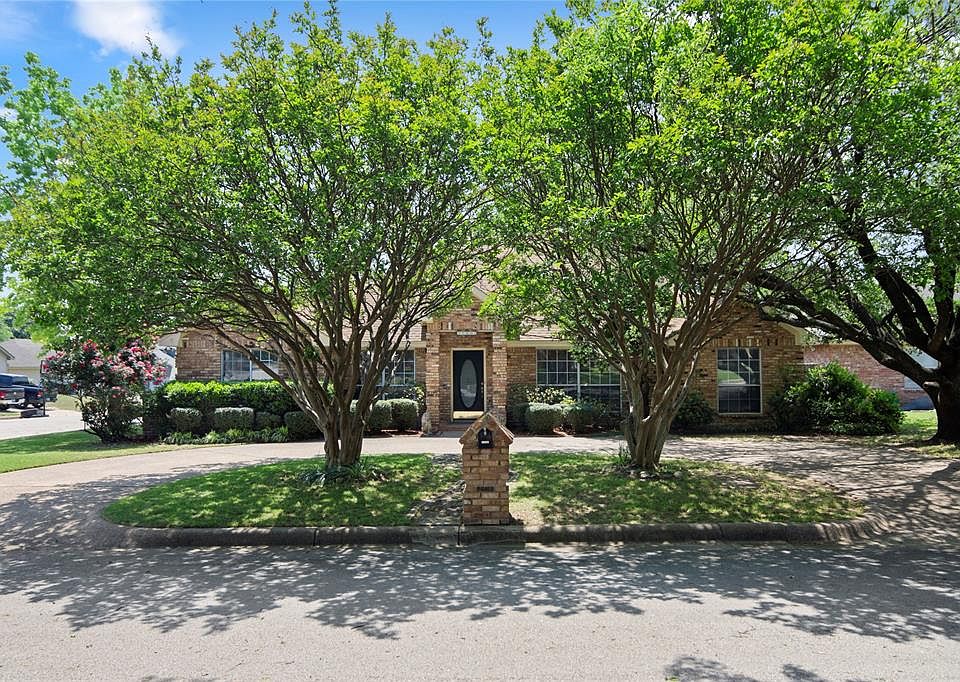 1st image of 11901 Dacca Ct