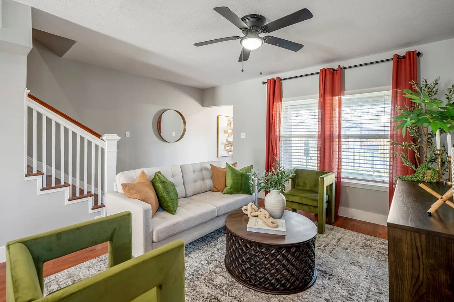 2 bed, 2.0 bath, 2012 sqft, $2,255 — Photo 1