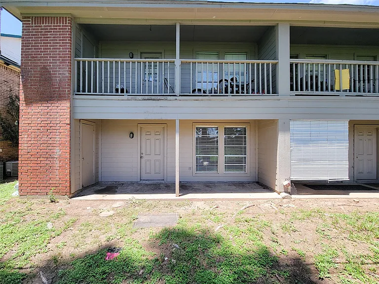 13611 Ravensway Dr #B — Photo 28