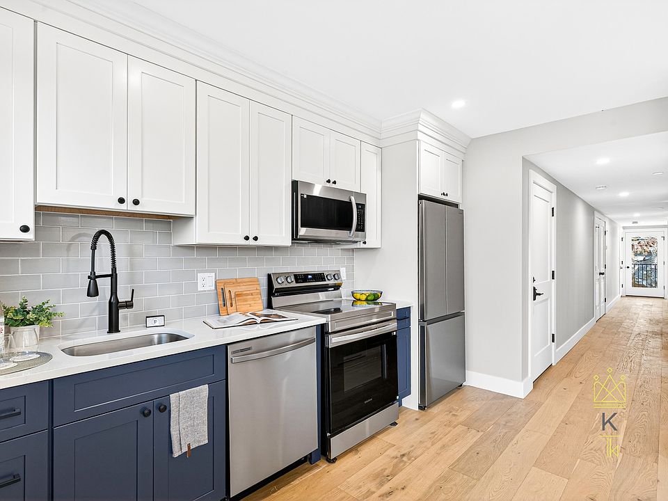 1st image of 584 Cambridge St #4