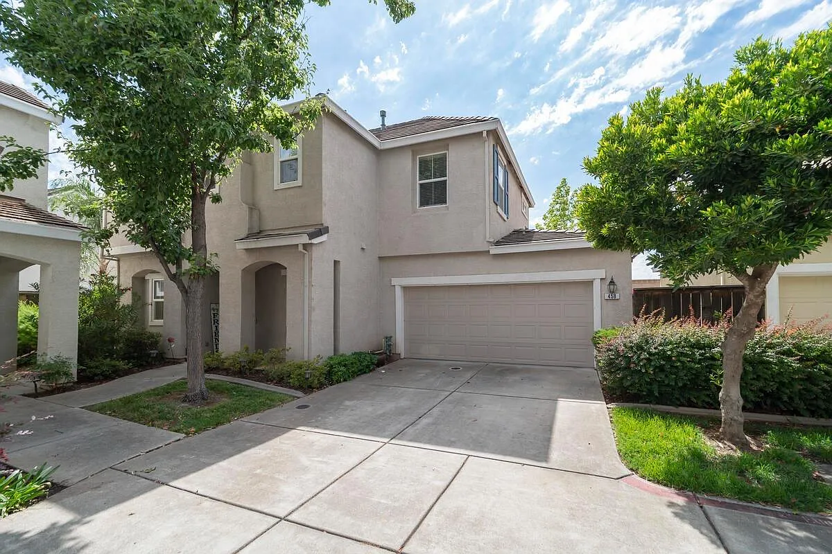 458 Navigator Dr photo 1