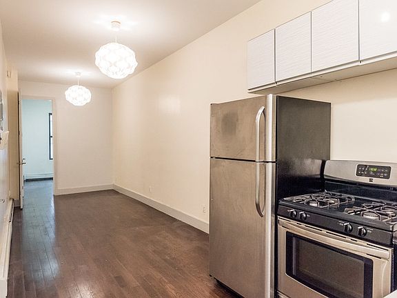 3rd image of 1432 Dekalb Ave APT 3L