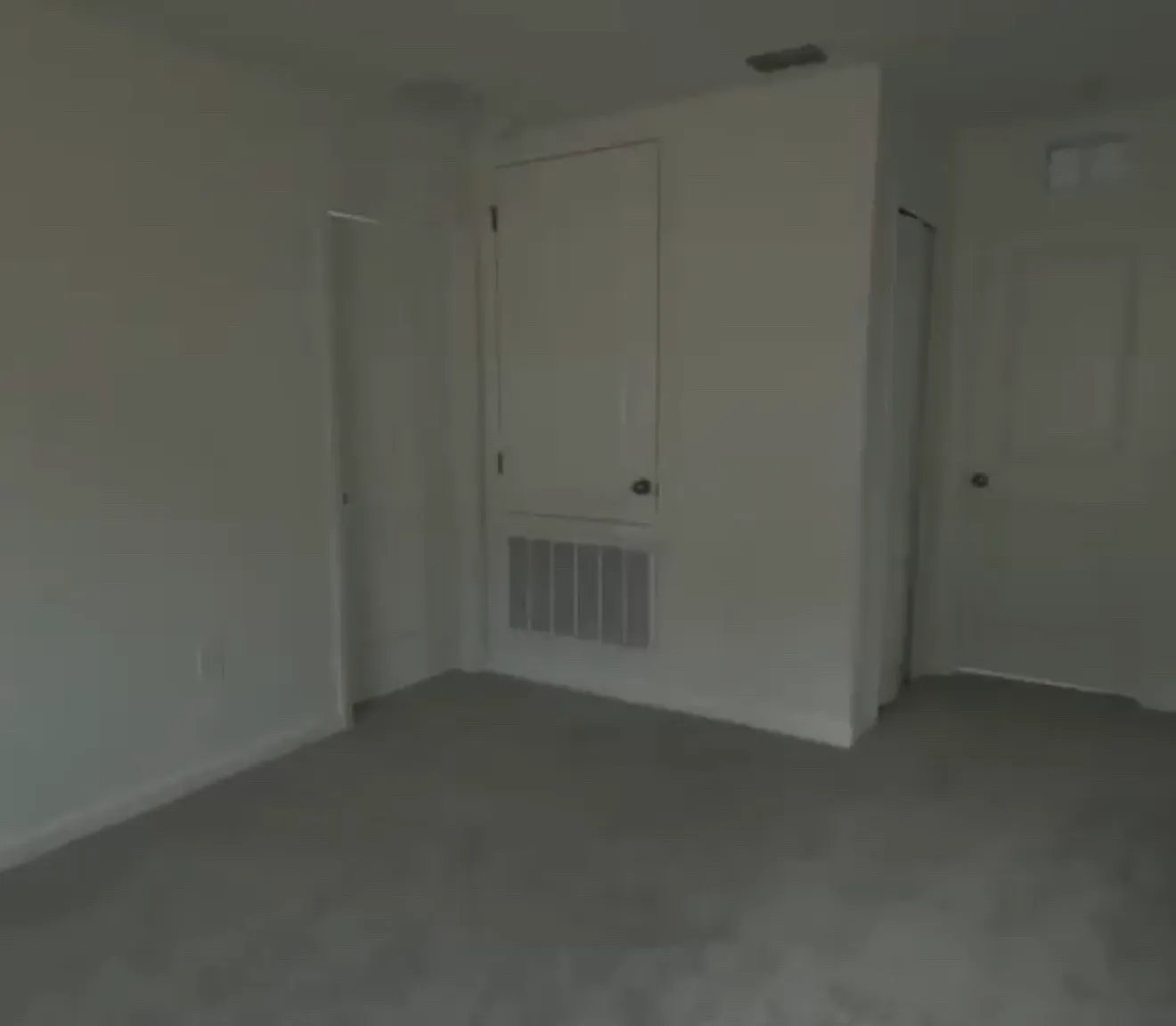 5 bed, 2.5 bath, 2112 sqft, $2,290 — Photo 4