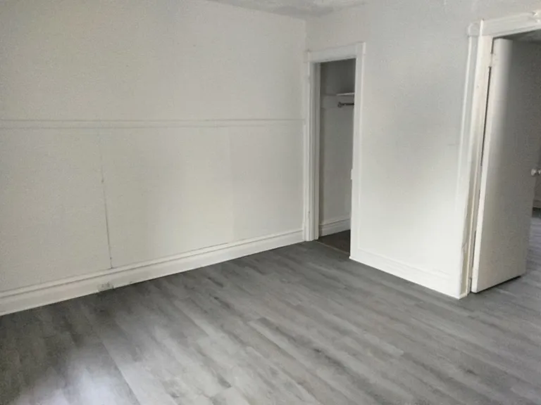 530 N Fountain St — Photo 9