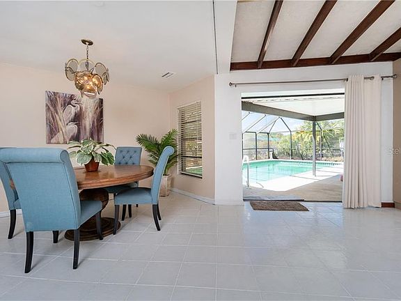 5th image of 4422 Mundella Cir