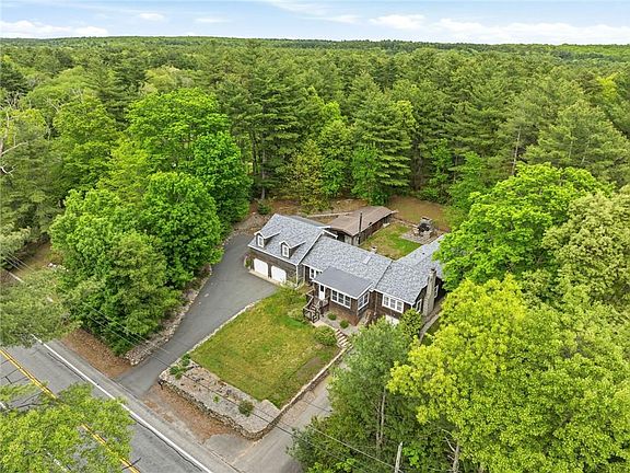 2nd image of 685 Round Top Rd