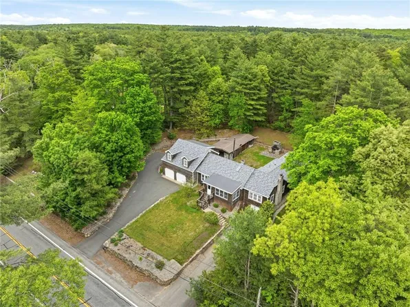 685 Round Top Rd, Burrillville, RI 02830