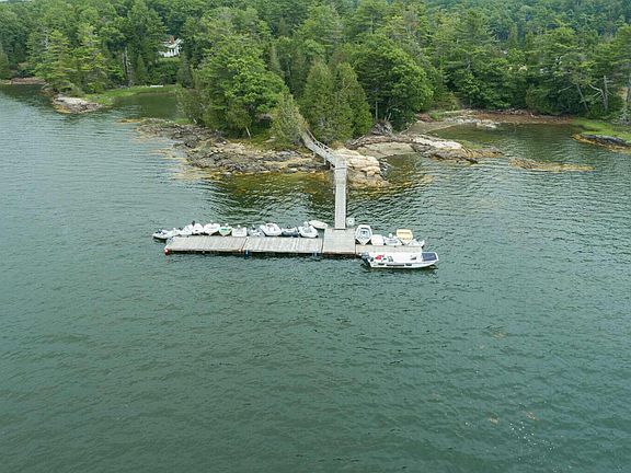 5th image of 7 Lower Rich Cove Road