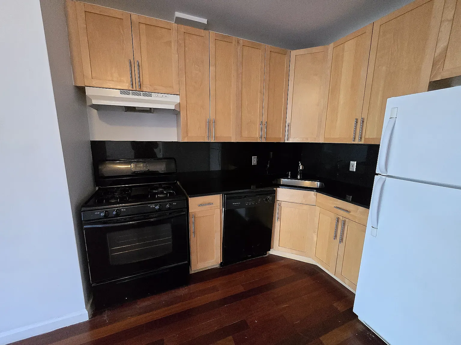 97 South 3rd Street — Photo 4