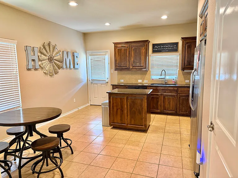 1068 Meadow Scape Dr — Photo 10