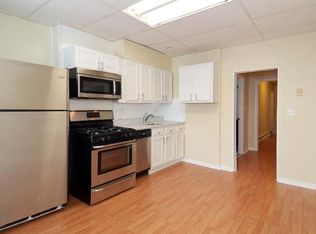 121 Cottage St #3R, Boston, MA 02128