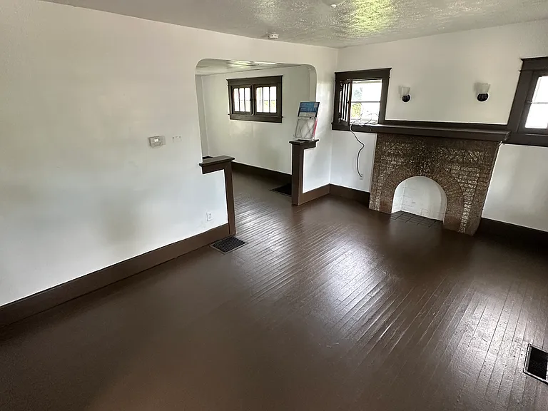 551 Westwood Ave — Photo 5