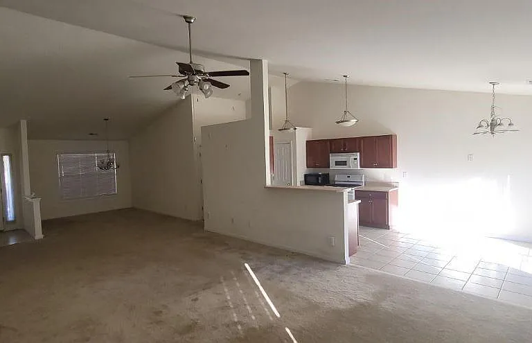 1935 Winnstead Pl — Photo 3
