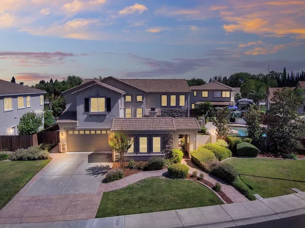 166 Feather River Circle, Vacaville, CA 95688